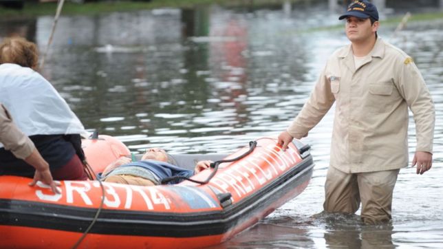 sin la trama politica comienza el juicio por la tragica inundacion de la plata