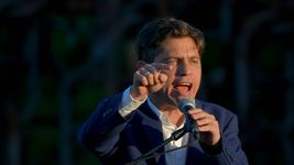 kicillof califico de vendepatria y figureti a milei en un acto por el dia de la soberania kicillof califico de vendepatria y figureti a milei en un acto por el dia de la soberania
