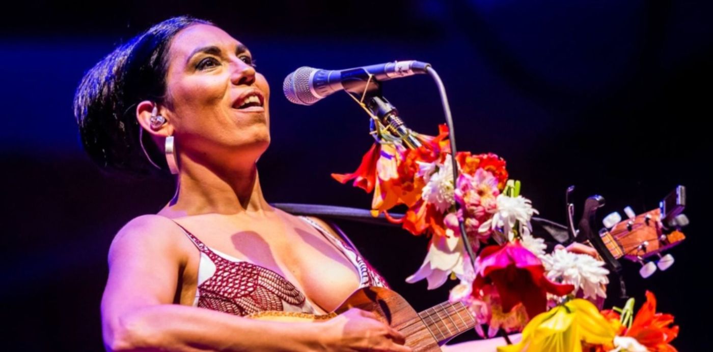 Charo Bogarín - recital Teatro Argentino - homenaje mujeres