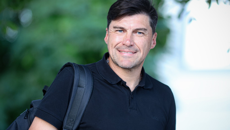 Con Medina a la cabeza, Estudiantes inicia su travesía rumbo a Colombia para el debut copero Con Medina a la cabeza, Estudiantes inicia su travesía rumbo a Colombia para el debut copero