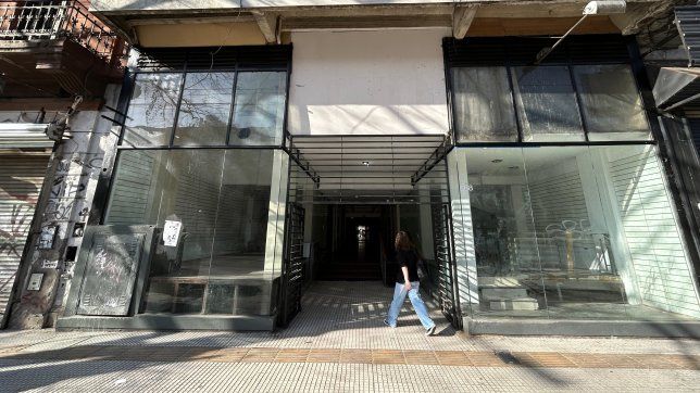 asi esta la galeria centrica a la que se mudaran los manteros senagaleses