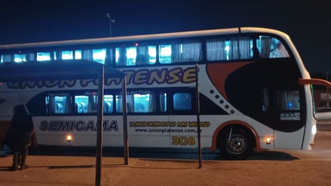 terror a bordo de un micro en la plata: intentaron asaltar a pasajeros a punta de pistola