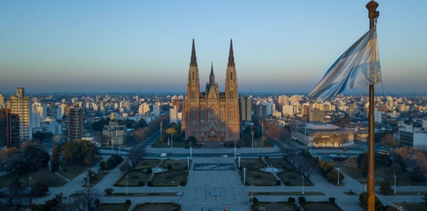 1531006082193.jpg?y=84&width=1481&scaleY=1&oh=842&x=3&rotate=0&scaleX=1&ow=1500&height=740&&cw=1920&ch=950