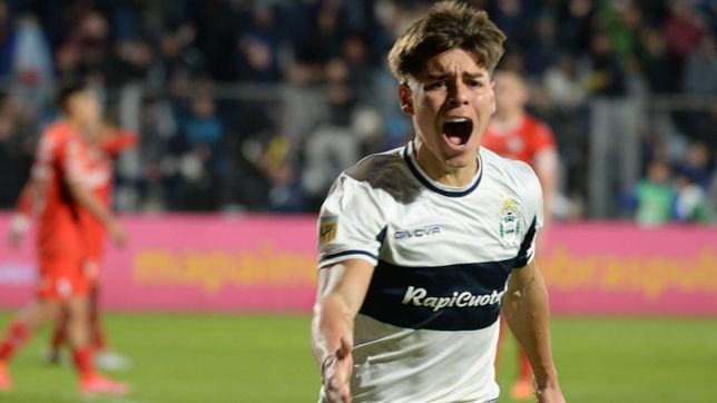 gimnasia define que hacer con dominguez en caso de que no firme contrato