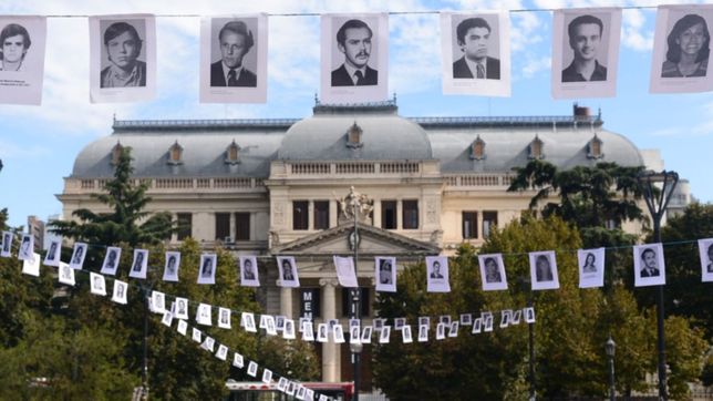 la plata se prepara para marchar por la memoria, la verdad y la justicia
