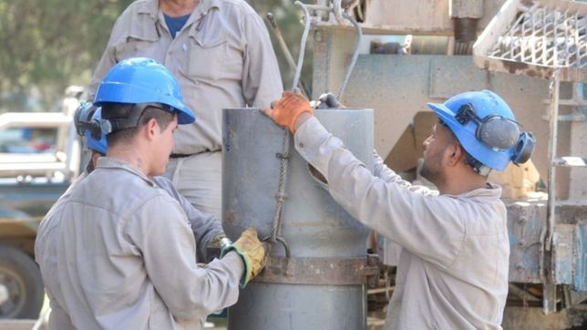 absa realizara una serie de obras en la plata y faltara agua en distintos barrios