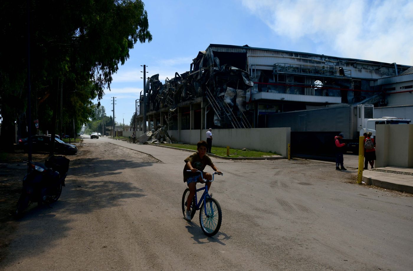 Incendio en el Frigorífico de Gorina el Día Después (26).jpg