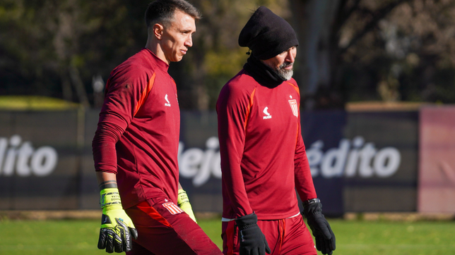 las 10 frases mas importantes de fernando muslera en su presentacion como refuerzo de estudiantes