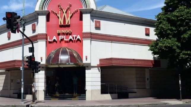 suspenden la decision de permitir las tarjetas de debito en bingos, casinos e hipodromos