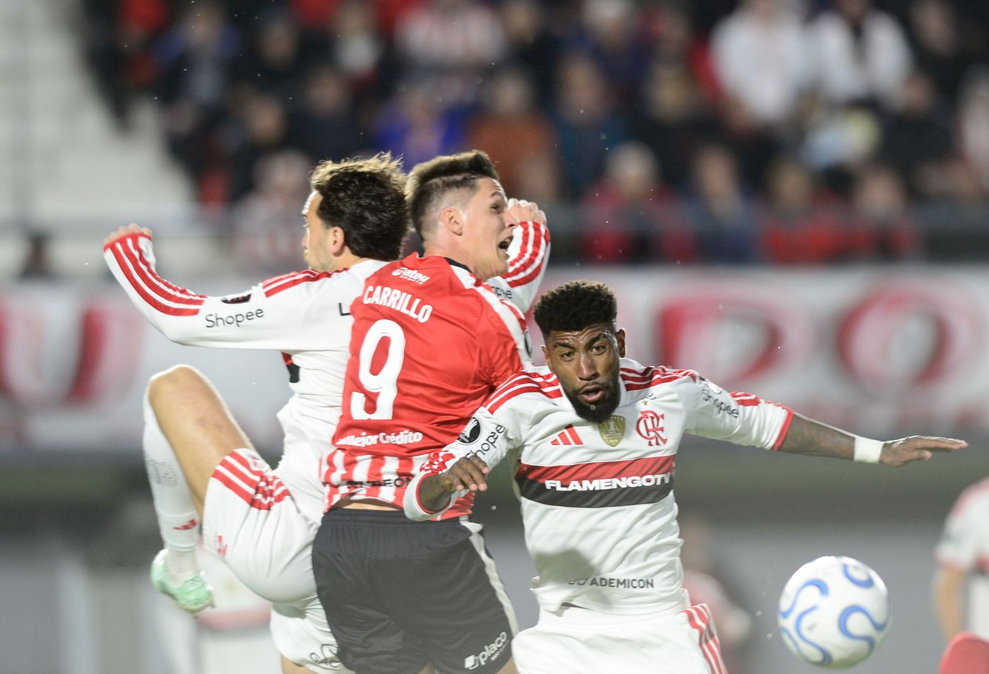 Estudiantes y Flamengo empataron 0 a 0 en la ida.