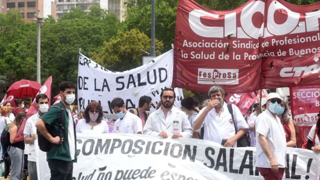 los medicos llegaron a un acuerdo con la provincia y cierran el ano con un 54% de aumento