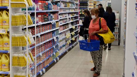 Carrefour, Cooperativa Obrera y más: ¿qué supermercados tienen rebajas con Cuenta DNI?