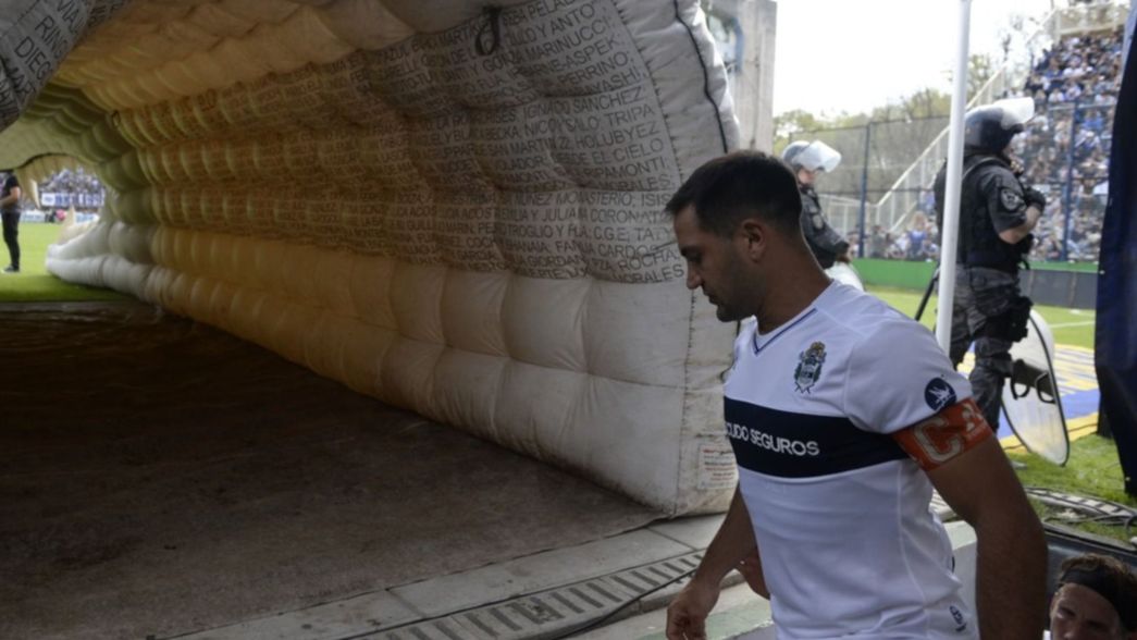 Fito Rinaudo se recuperó de su lesión, dejó Rosario Central y ¿vuelve al Lobo?