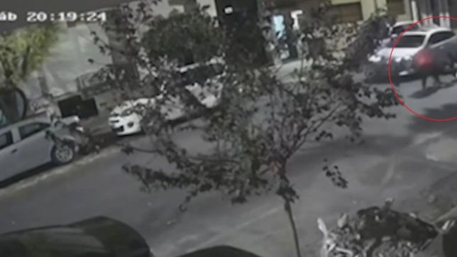 video: choco a un repartidor en la plata, escapo y quedo todo filmado