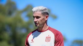lucas alario tuvo su primer entrenamiento con estudiantes y se presento ante el plantel lucas alario tuvo su primer entrenamiento con estudiantes y se presento ante el plantel