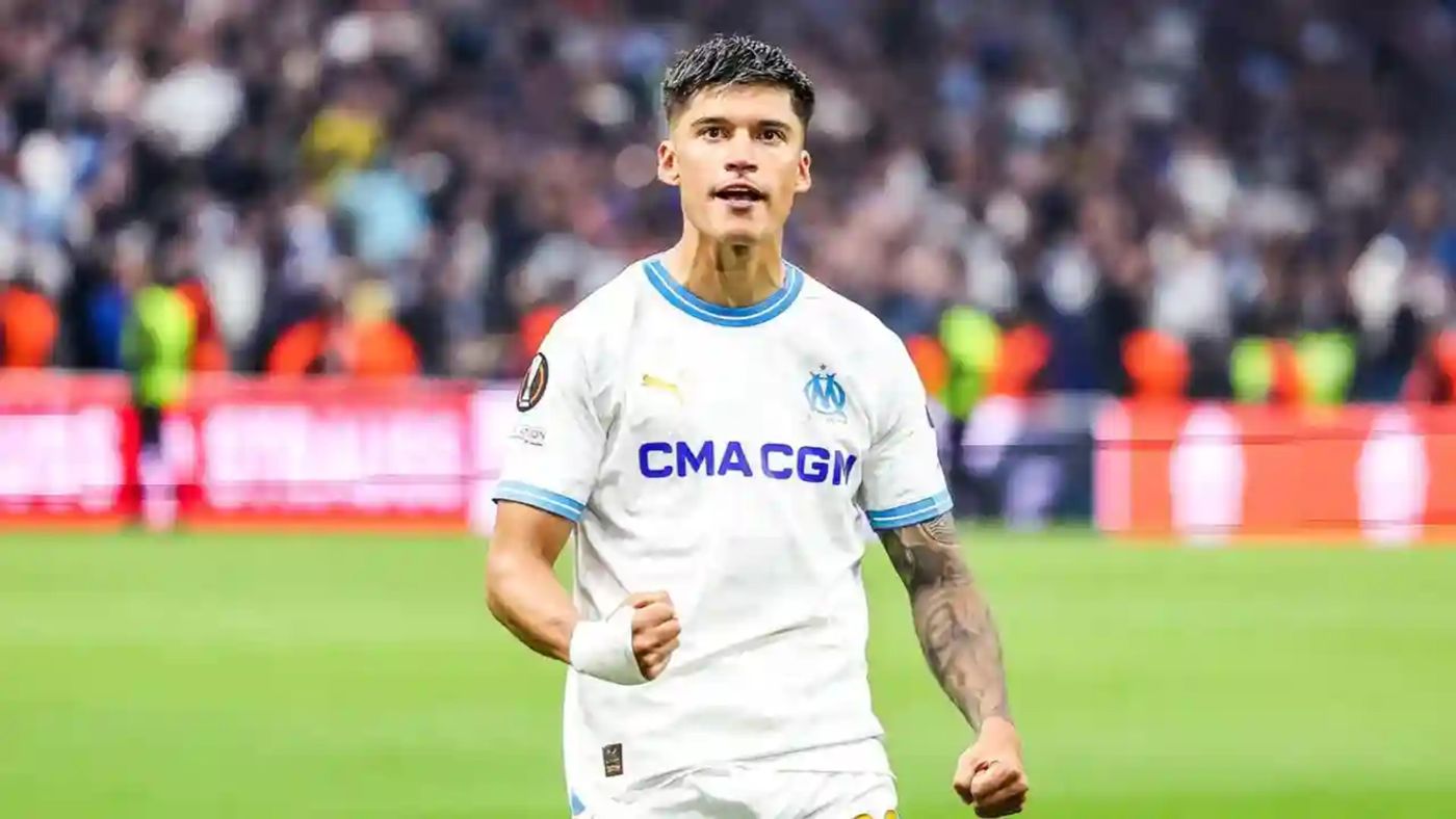 Javier Correa Olympique Marsella.jpg