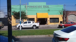 robo cigarrillos y casi un millon de pesos de un supermercado en la plata robo cigarrillos y casi un millon de pesos de un supermercado en la plata