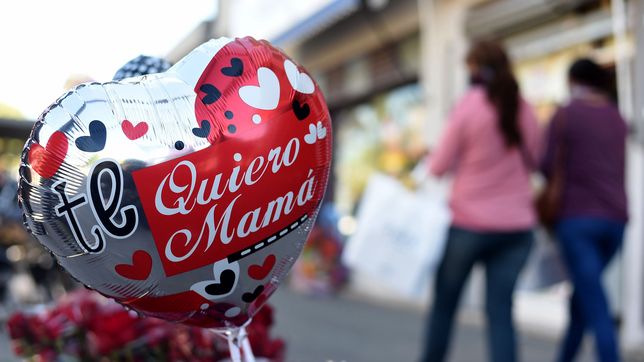 mesa adentro o afuera: ¿como estara el clima en la plata para el dia de la madre?