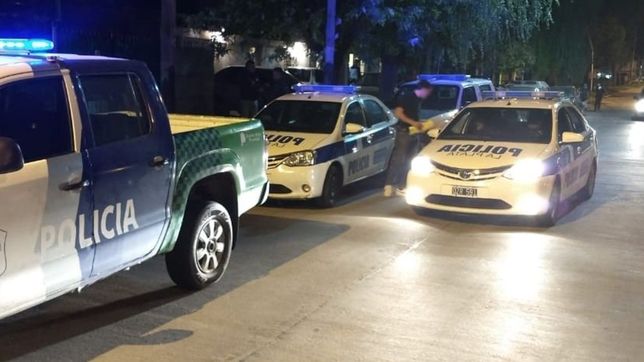 tension en los hornos: golpeo a su expareja y se atrinchero con su hijo de 4 anos