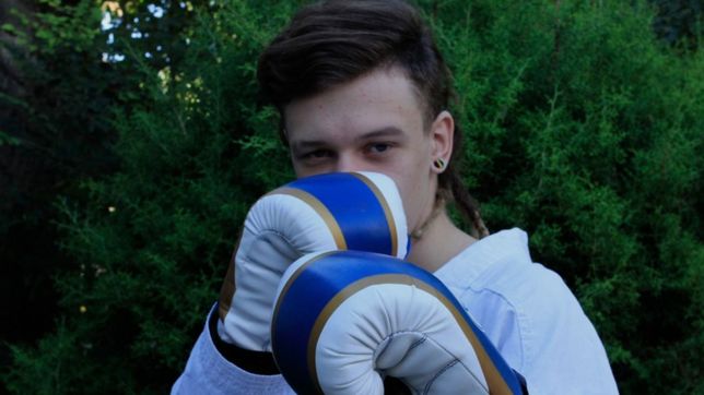 un platense disputara el mundial de taekwondo y busca ayuda para cumplir su sueno