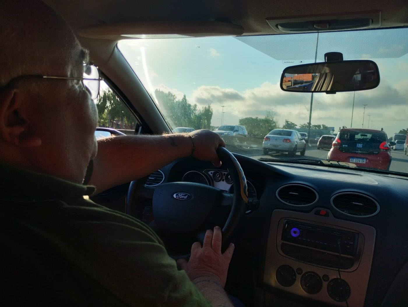 Hugo hincha de Estudiantes 3.jpg