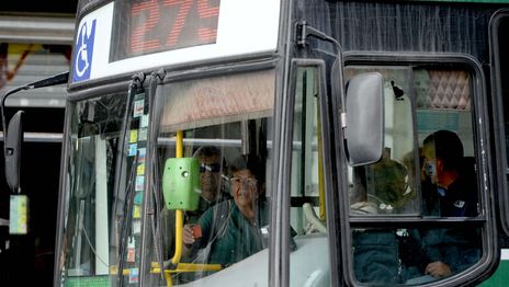 El boleto mínimo de los micros en La Plata subirá a casi $600 en octubre