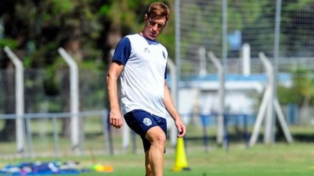 el lobo, en picada y en un laberinto: sava no quiere irse y la cd no quiere echarlo