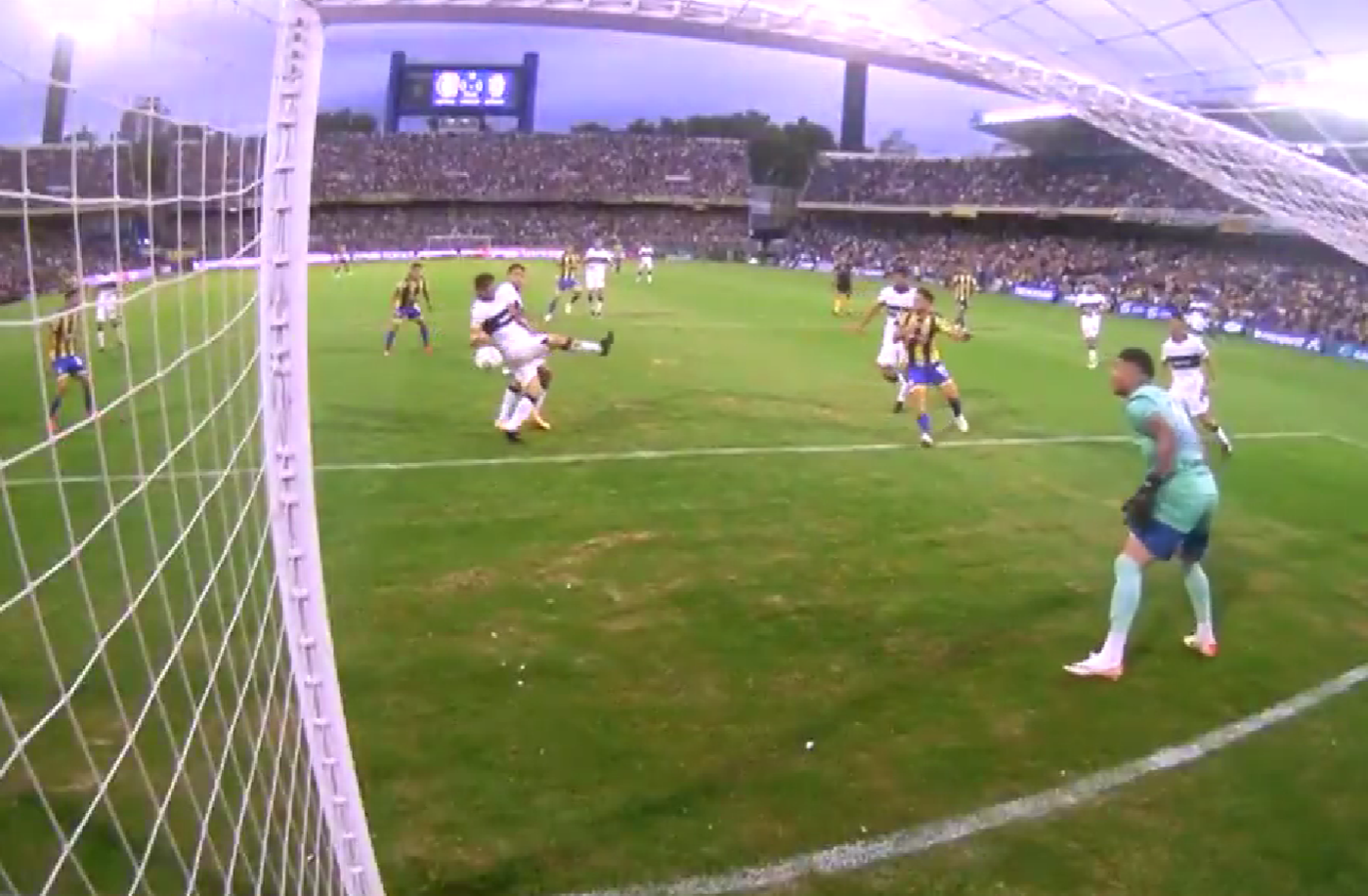 Mano Pedro Silva Torrejón vs Central.png