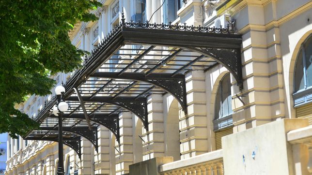 con un domo inmersivo, mapping, musica en vivo y show de acrobacias, inaugura el pasaje dardo rocha