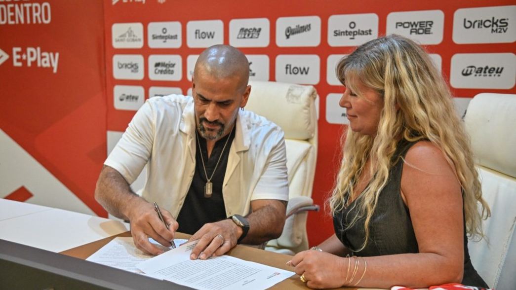 Estudiantes y un acuerdo para fortalecer los espacios comunitarios en clubes de barrio