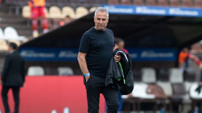 madelon margino a dos jugadores y los mando con el plantel de reserva