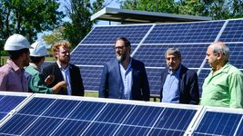 inauguran en la plata el primer centro de energias renovables, que generara nuevos empleos inauguran en la plata el primer centro de energias renovables, que generara nuevos empleos