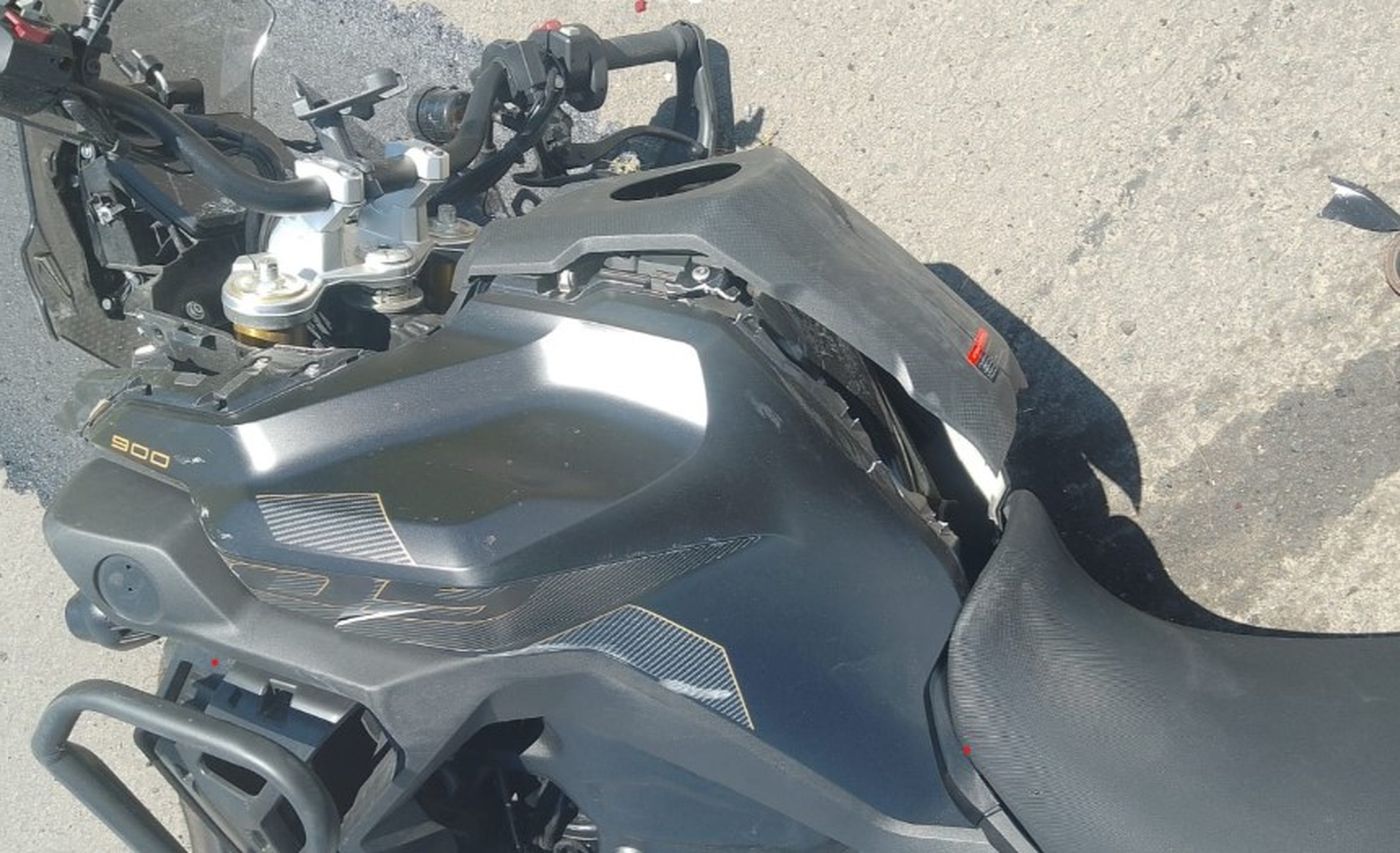 La moto involucrada en el accidente de tránsito ocurrido este domingo en Ruta 2
