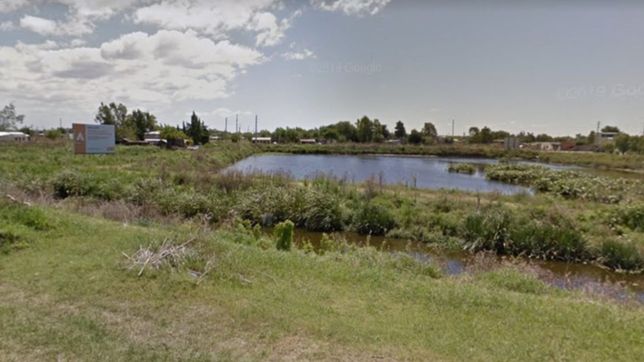 estaba desaparecido desde hacia dos dias y lo hallaron nadando en una cantera de berisso