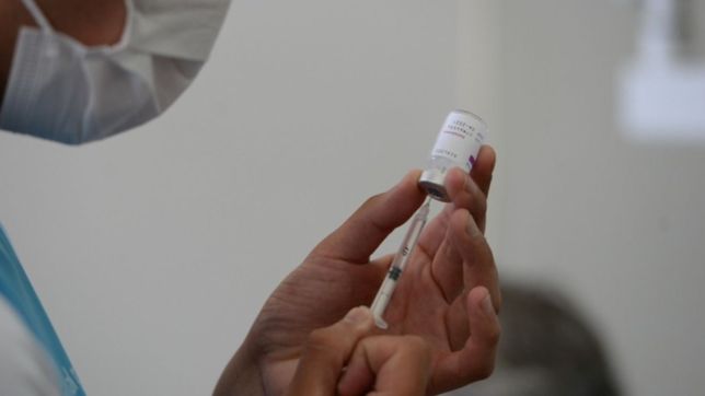 una prestigiosa medica egresada de la unlp pidio vacunar a africa por la variante omicron