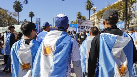 La CGT marchó a Plaza de Mayo y advirtió que profundizará los conflictos con el Gobierno