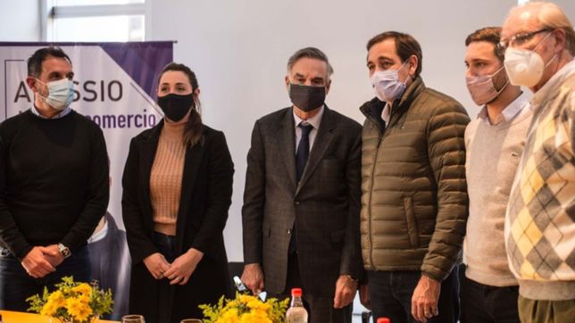 pichetto desembarco en la plata en busca de acuerdos por lugares en la lista de garro