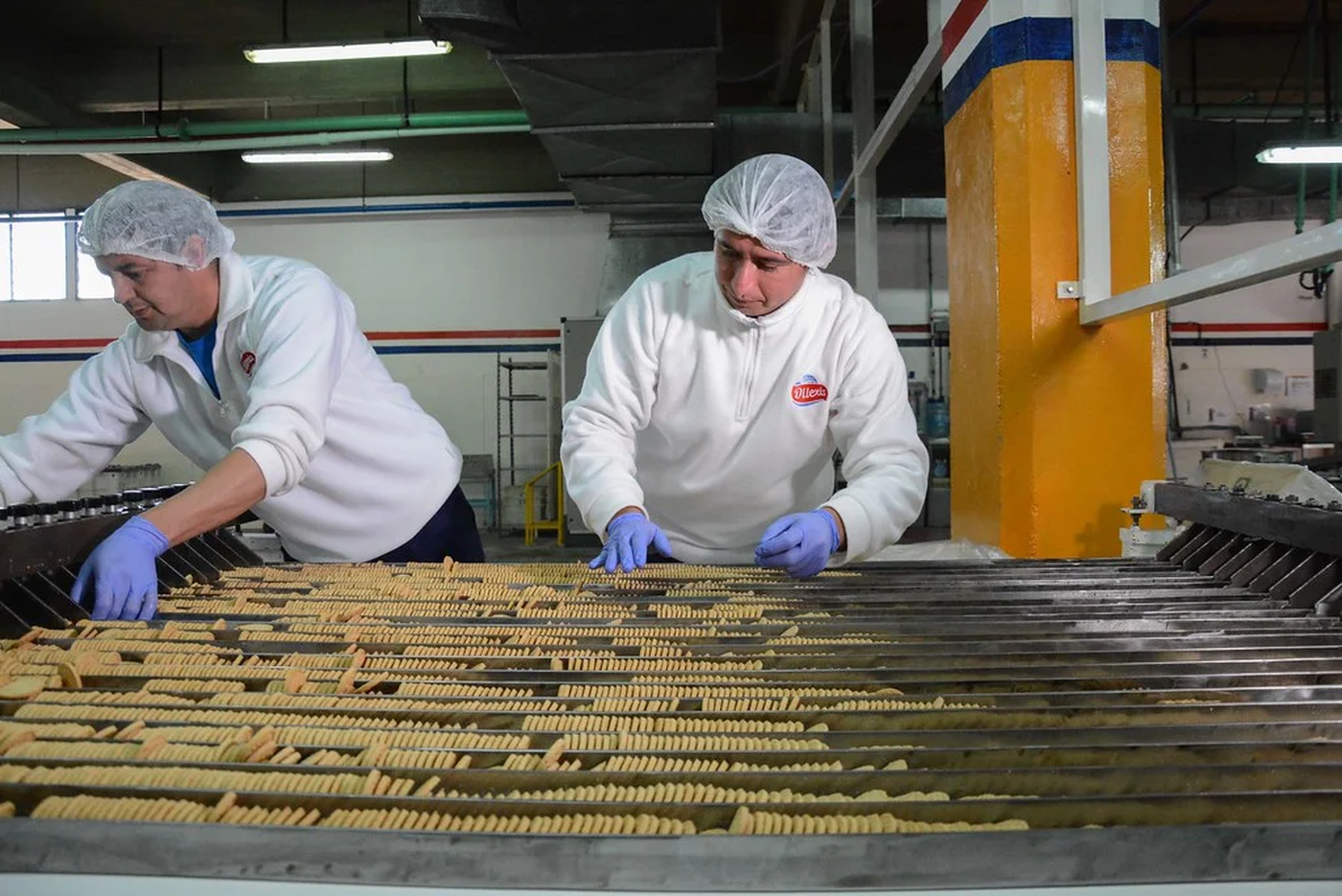 Tía Maruca, la popular marca de galletitas, detuvo temporalmente su producción en San Juan, generando incertidumbre entre consumidores