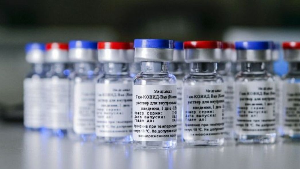 ¿Cuántos dólares costó cada dosis de la vacuna rusa Sputnik V?