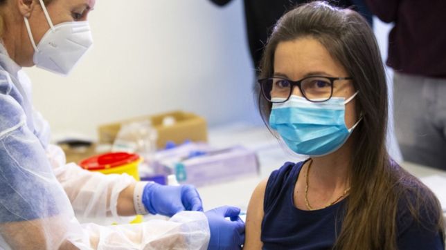 universitarios no docentes fueron incluidos como esenciales para recibir la vacuna