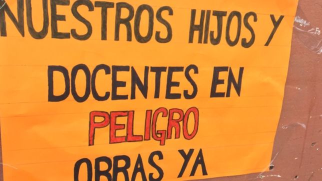 los docentes pasaran tres dias juntando reclamos de escuelas en el consejo escolar de la plata
