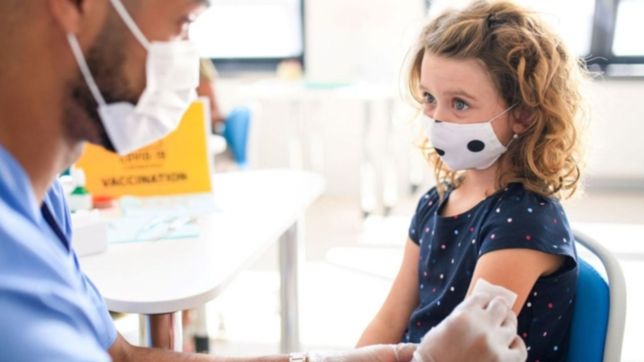 el gobierno se reunio con cientificos por el uso de sinopharm en menores