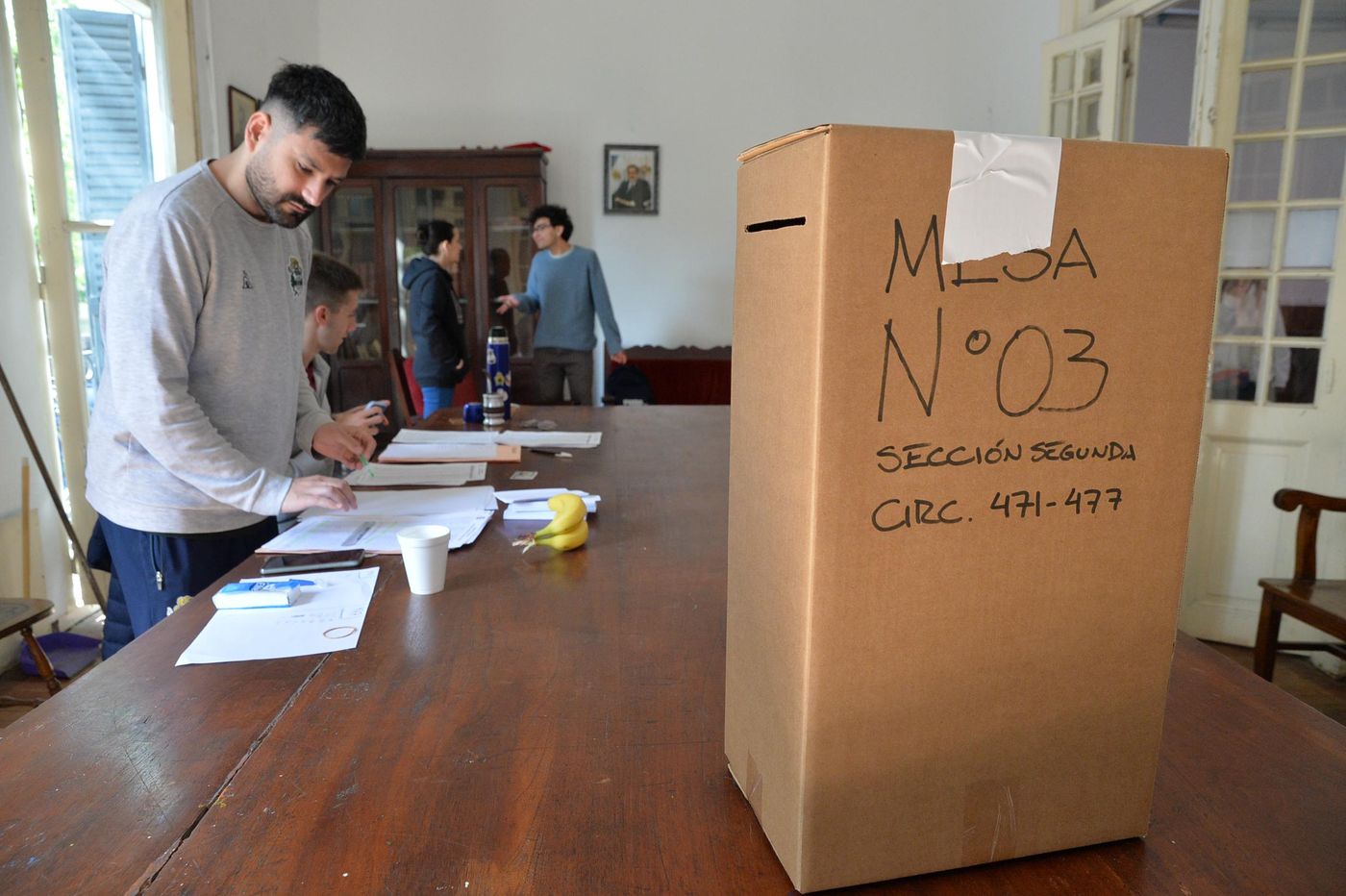 El centro de votación de la sección segunda de la interna de la UCR de La Plata