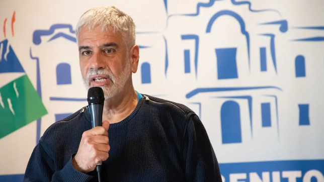 suspenden la presentacion del libro de roberto feletti en la plata por el contexto politico