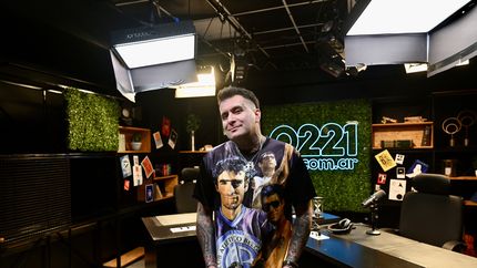 La desconocida historia del último fanático de Rodrigo que subió al escenario para abrazarlo