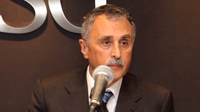 lugones fue confirmado como nuevo ministro de salud tras la salida de mario russo