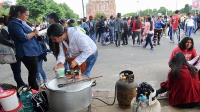 los cooperativistas cortaron calle 12 por aumentos y un bono de fin de ano
