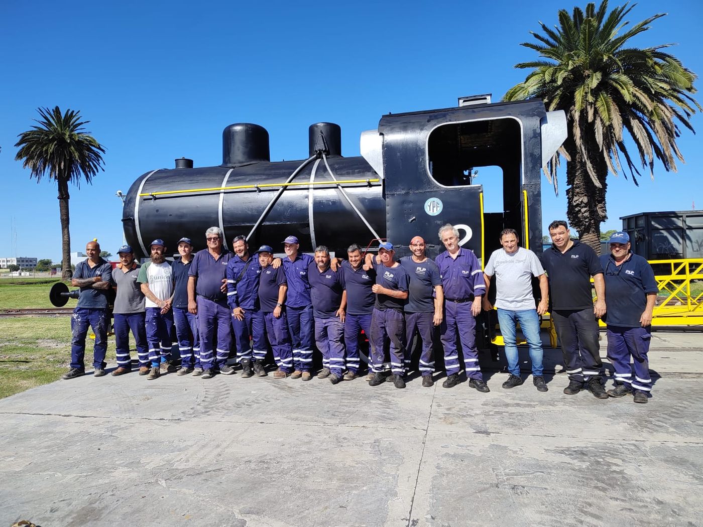 Locomotoa histórica Puerto La Plata 2.jpg