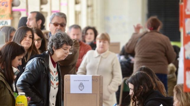 horas de espera, avivadas y boletas rotas, las quejas de las paso en la plata