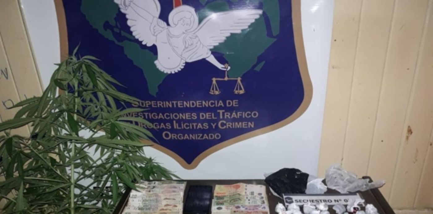 1573733016060.jpeg?&cw=1920&ch=950